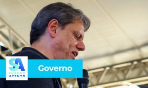 Tarcísio volta a citar extensão da Linha 11 até César de Souza ao criticar greve dos ferroviários